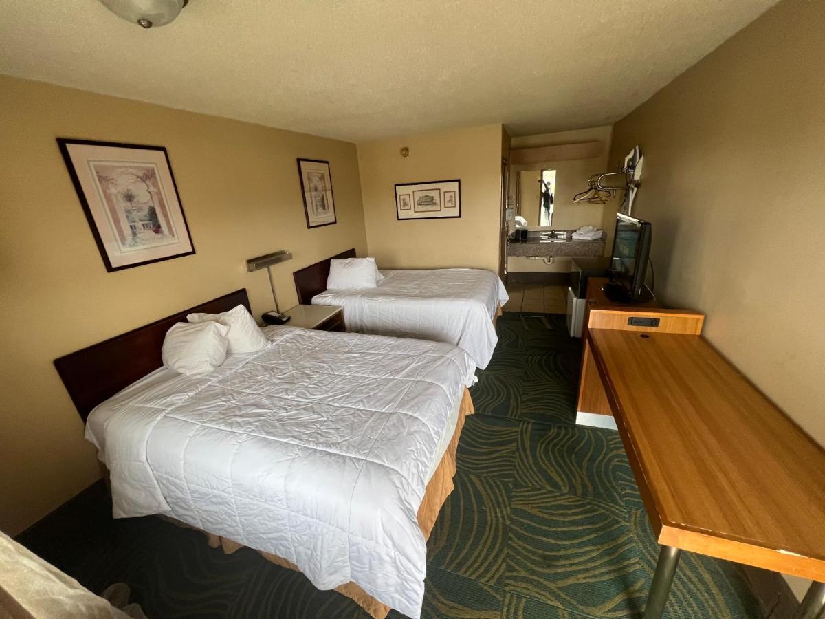 Hilltop Inn Pittsburgh Crafton Luaran gambar