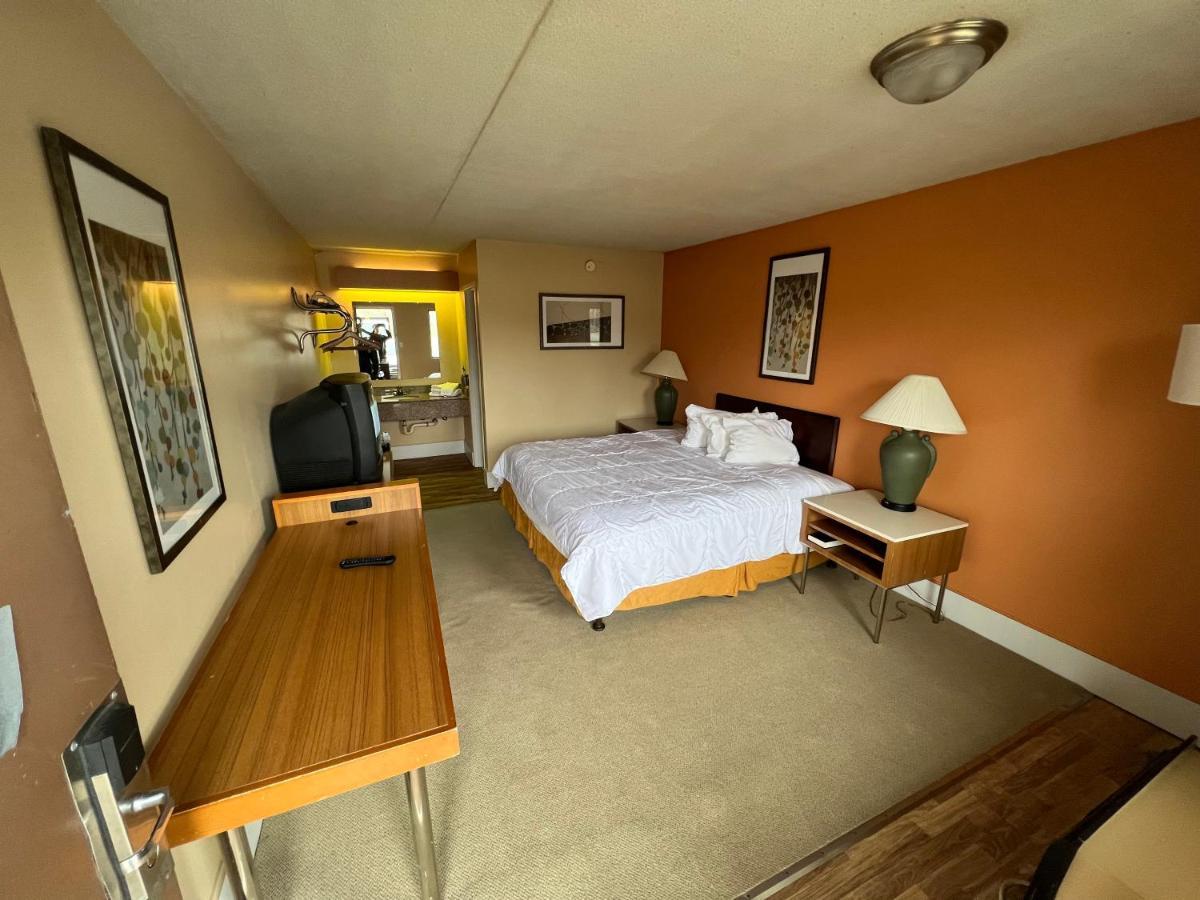 Hilltop Inn Pittsburgh Crafton Luaran gambar