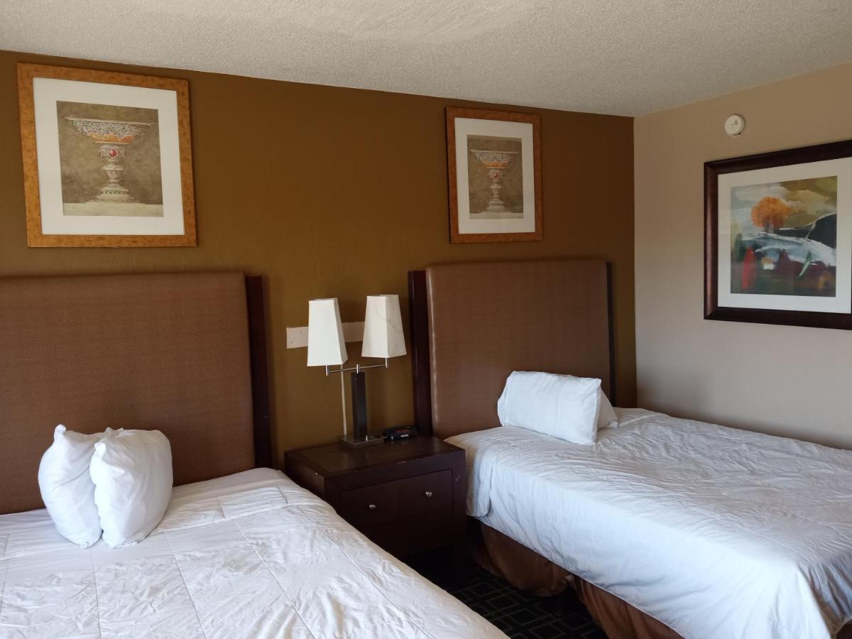 Hilltop Inn Pittsburgh Crafton Luaran gambar