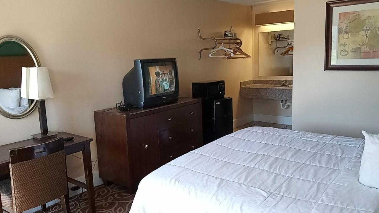 Hilltop Inn Pittsburgh Crafton Luaran gambar