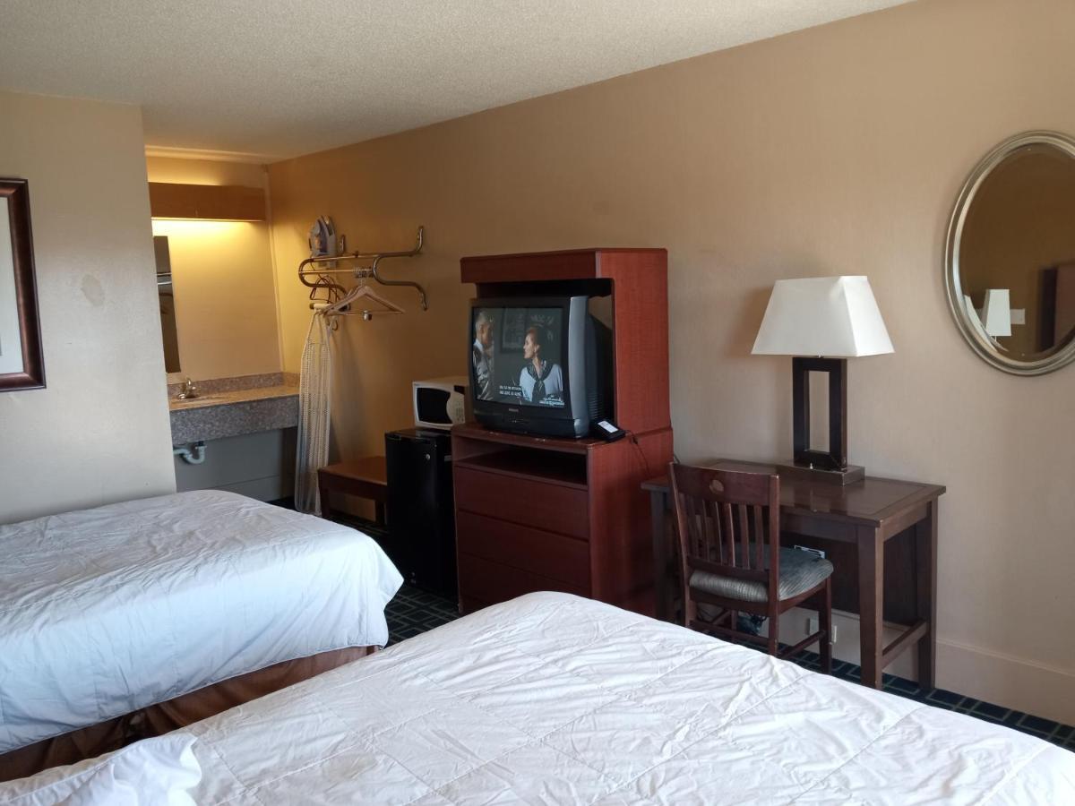Hilltop Inn Pittsburgh Crafton Luaran gambar