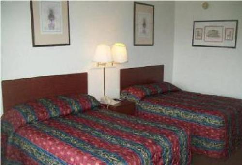 Hilltop Inn Pittsburgh Crafton Luaran gambar